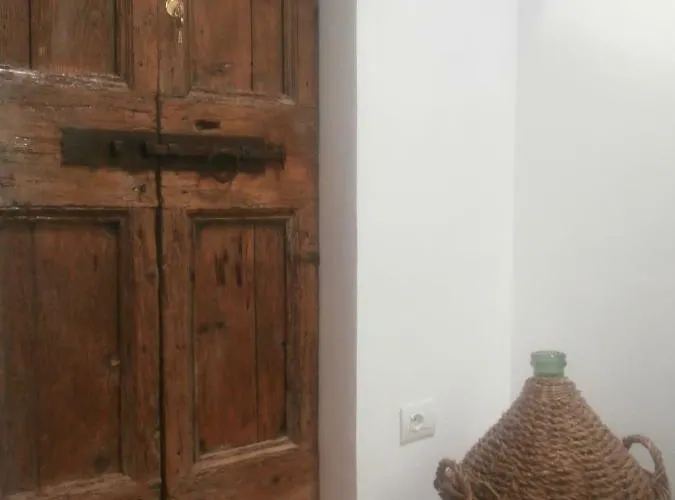 Antica Calvasino Konukevi 3*
