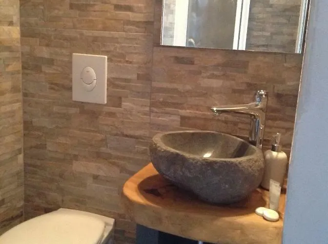 Antica Calvasino 3* 勒泽诺